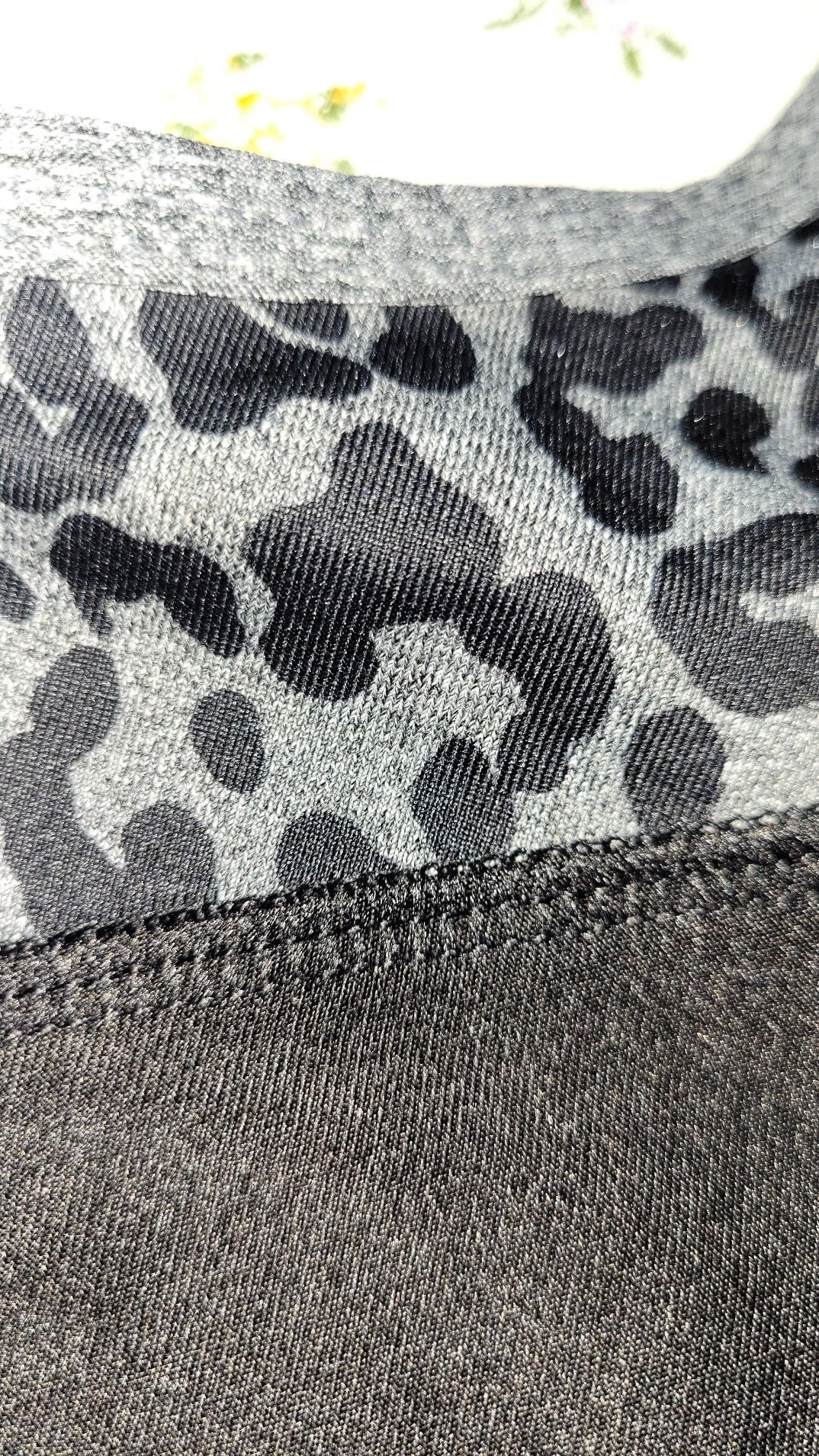 Vogo Athletica Racerback Tank Top Size L Black Leopard Print 4