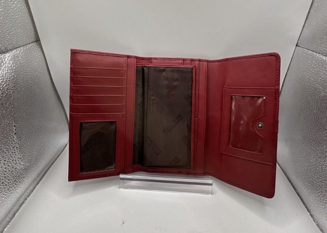 Kenneth Cole Reaction Red Embossed Logo Tri-Fold Wallet 5