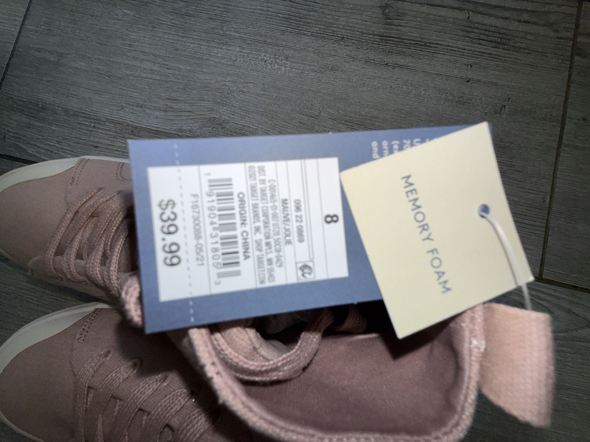 Universal Thread Women's Mauve High Top Sneakers Size 8 8
