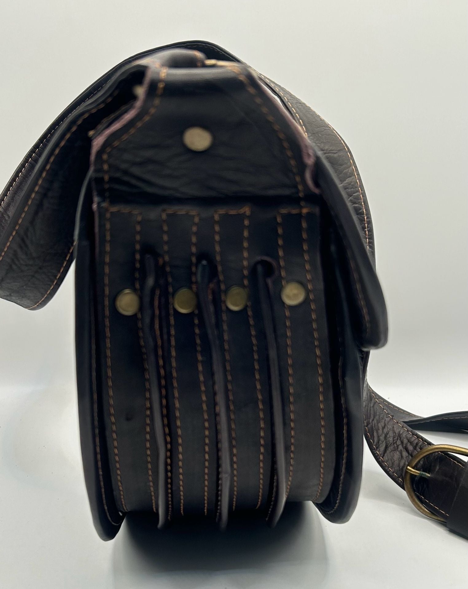 Vintage Western Style Brown Leather Saddle Crossbody Bag 3