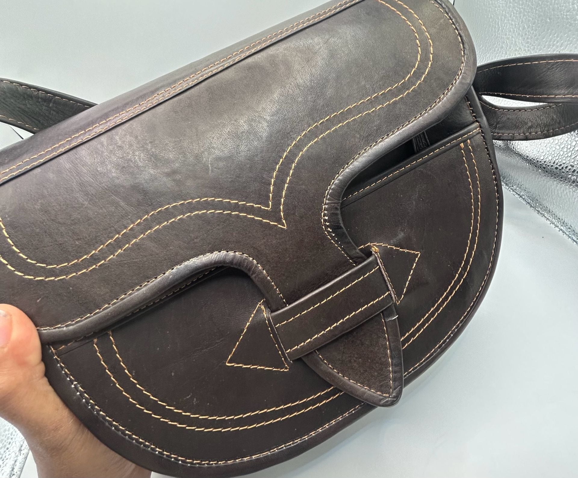 Vintage Western Style Brown Leather Saddle Crossbody Bag 5