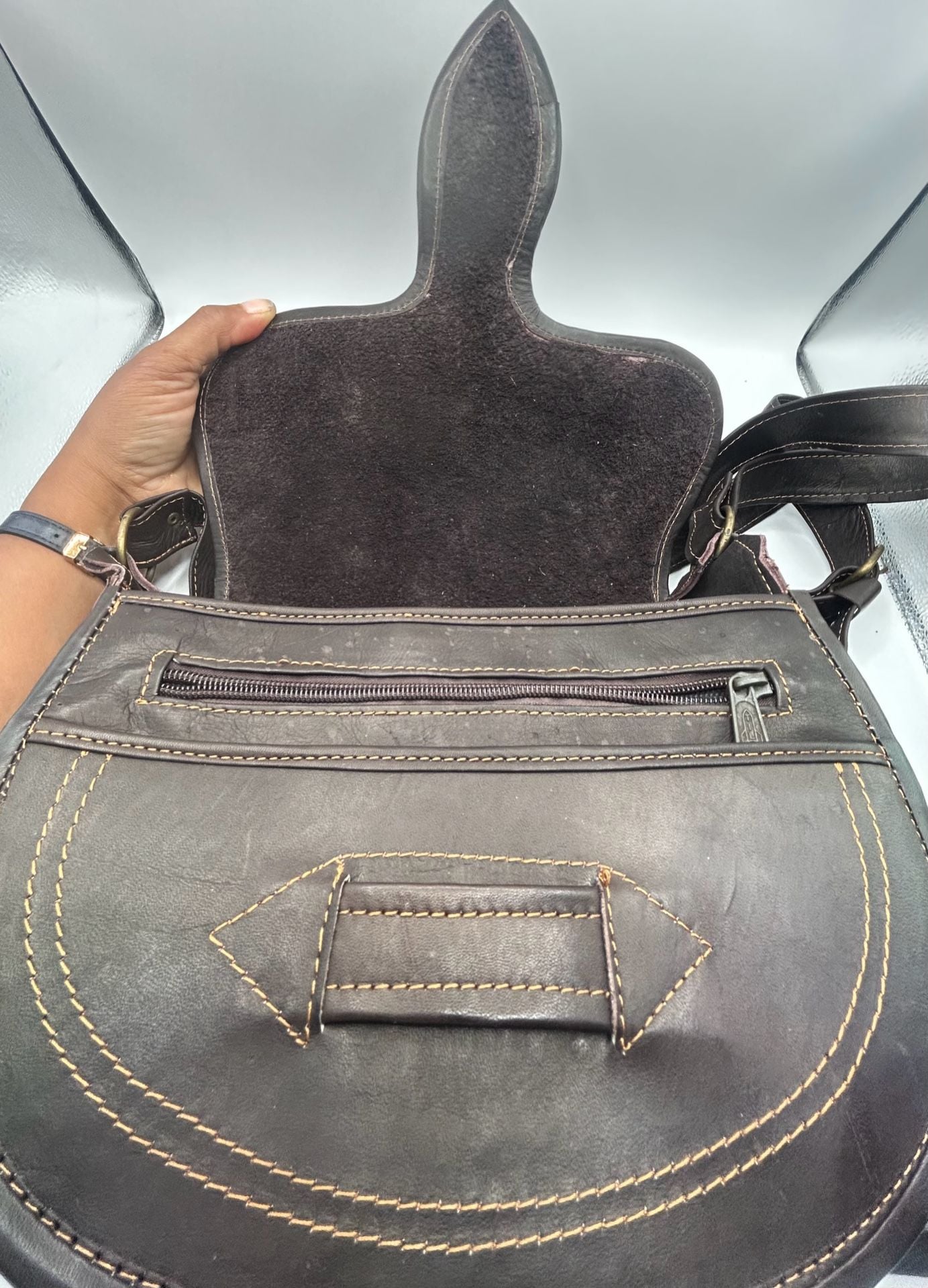 Vintage Western Style Brown Leather Saddle Crossbody Bag 6