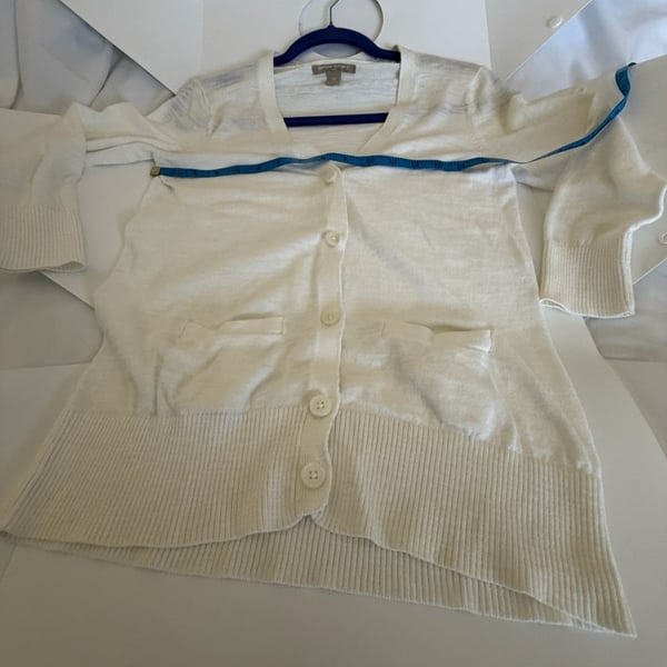 Banana Republic Women's White 100% Cotton V-Neck Button-Down Cardigan Size XS