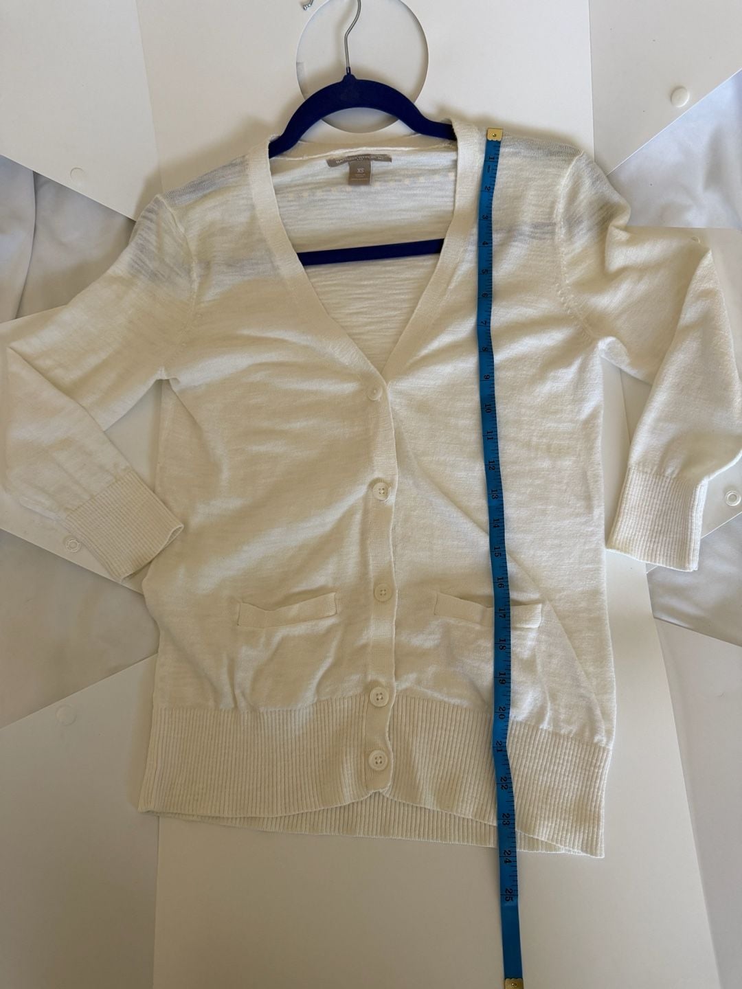 Banana Republic Women's White 100% Cotton V-Neck Button-Down Cardigan Size XS 8