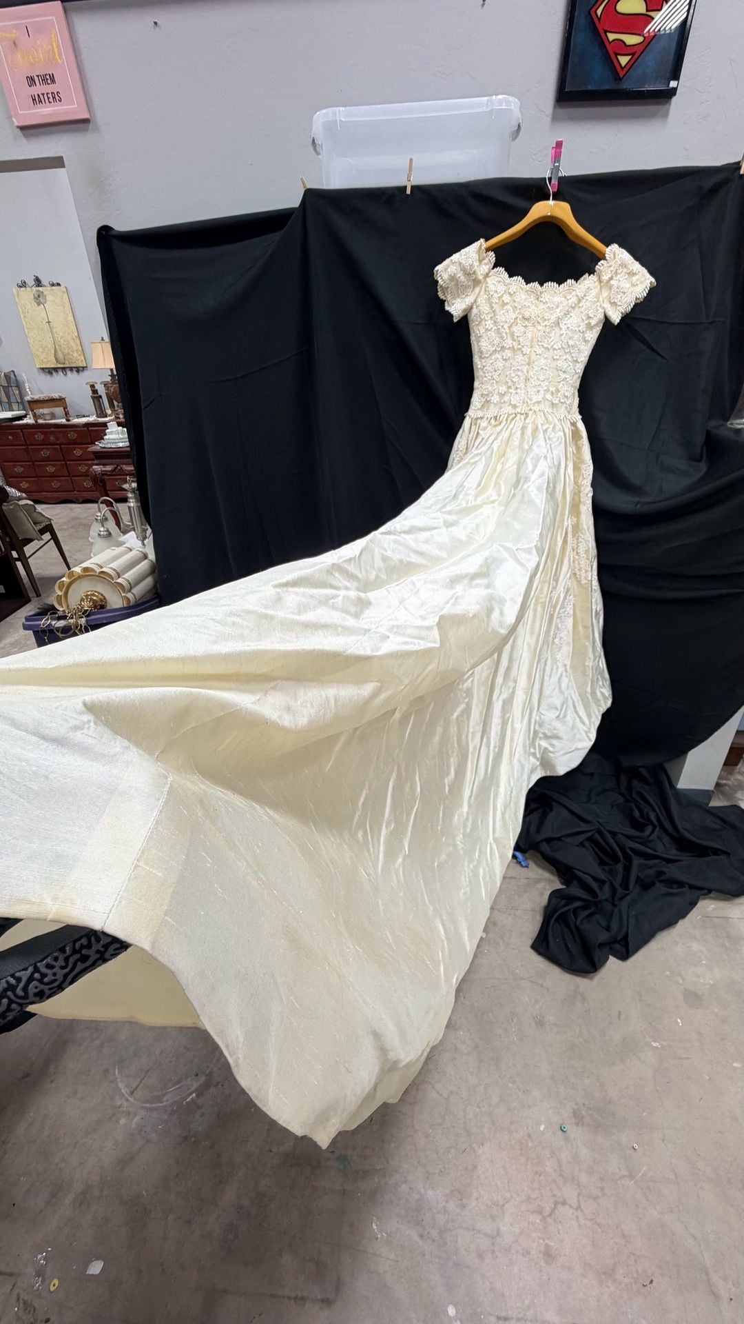 Jim Hjelm A Private Collection Silk Lace Wedding Gown Size 8 22