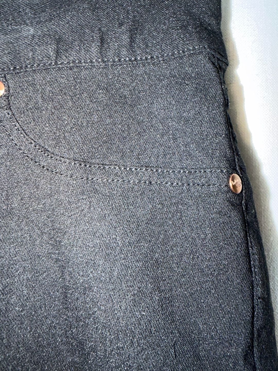 Indigo Poppy Black High-Waisted Shorts Size 6 4
