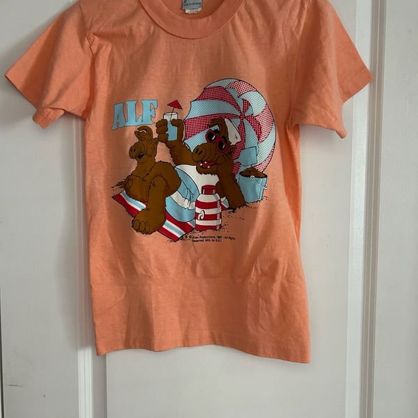 Vintage 1987 ALF Beach Graphic T-Shirt Size S
