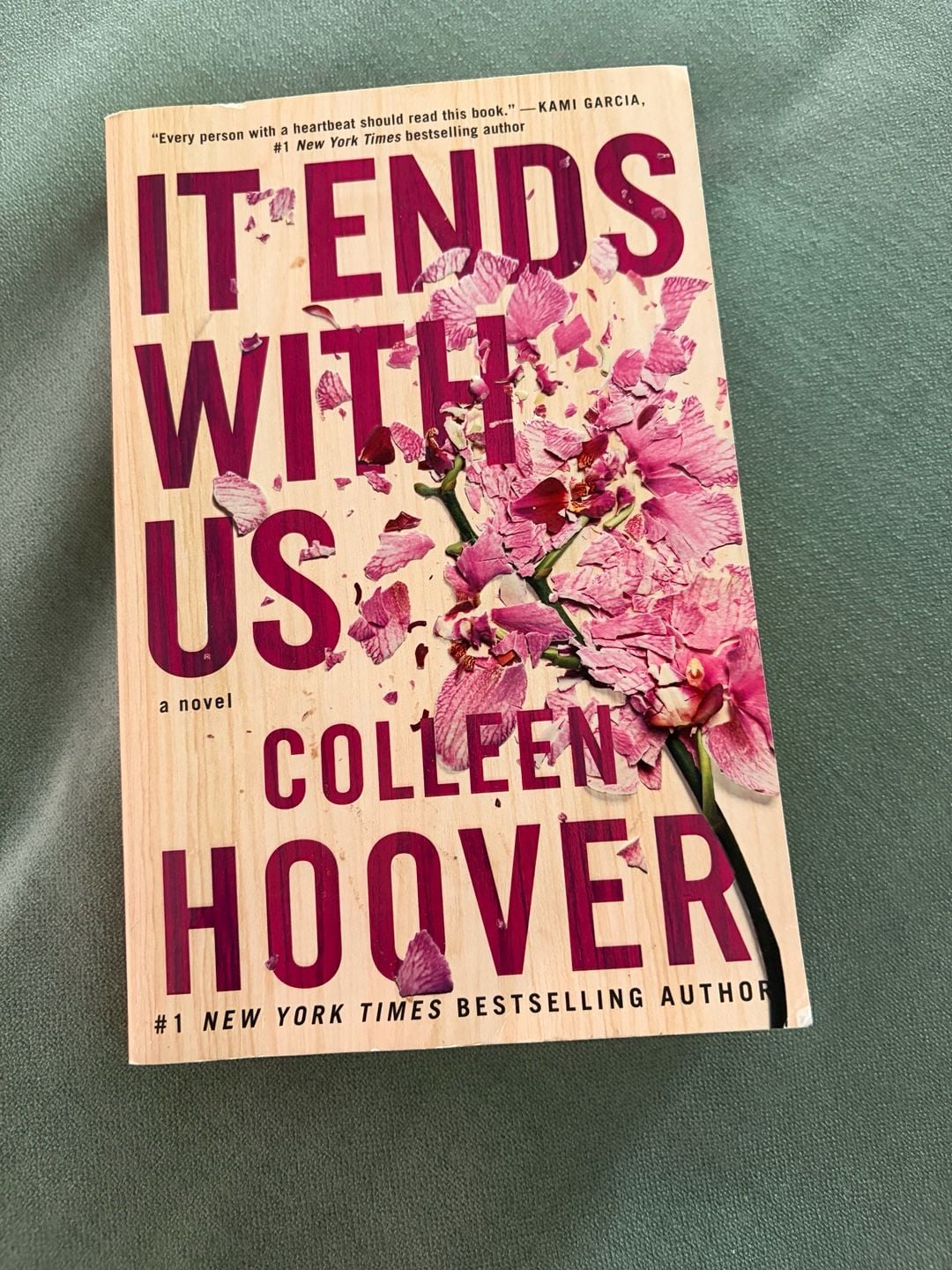 It Ends with Us by Colleen Hoover (Signed Paperback first edition) 1