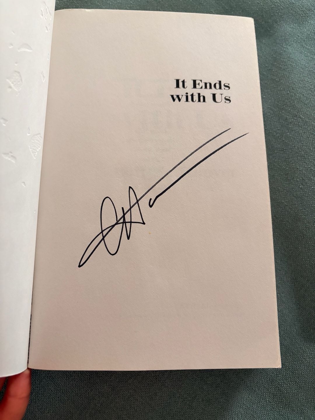 It Ends with Us by Colleen Hoover (Signed Paperback first edition) 3