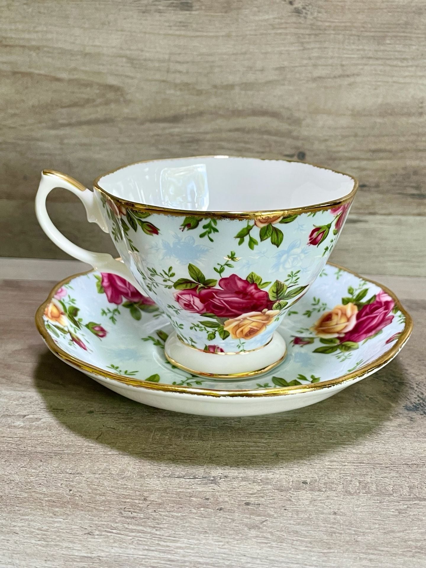 Royal Albert Old Country Roses Blue Damask Tea Cup and Saucer Set 2
