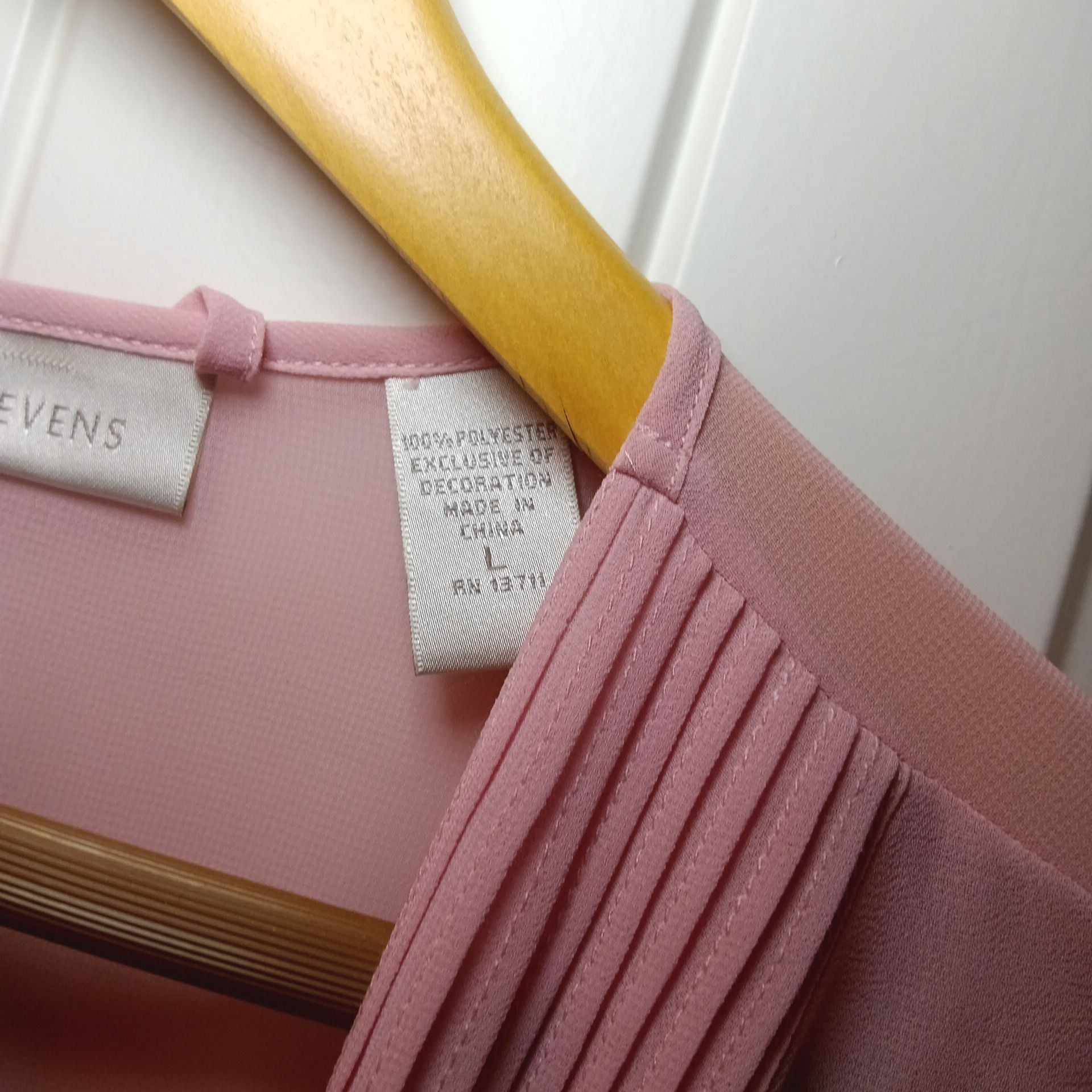Valerie Stevens Pink Chiffon Pleated Robe Size L 8