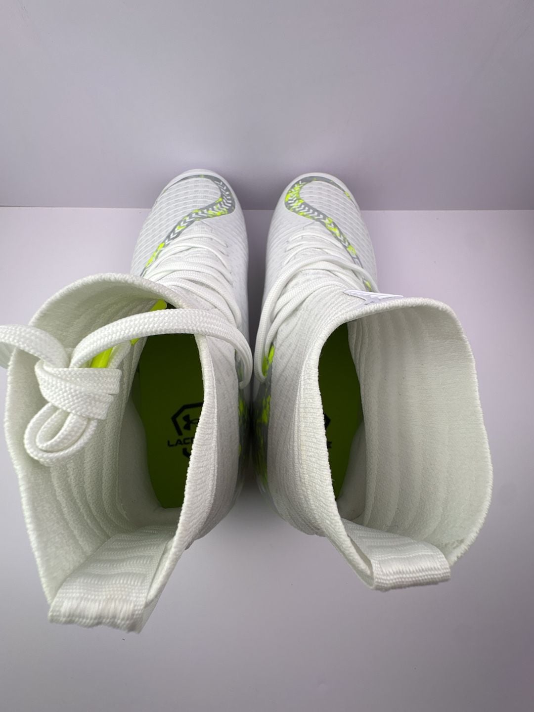 Under Armour Highlight Lacrosse Cleats White Neon Yellow size 9.5 8