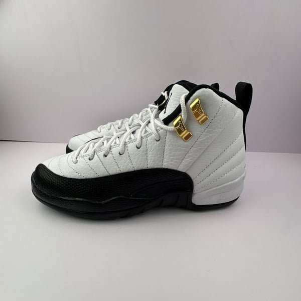 Jordan 12 Retro GS White / Black Taxi – size 3.5Y