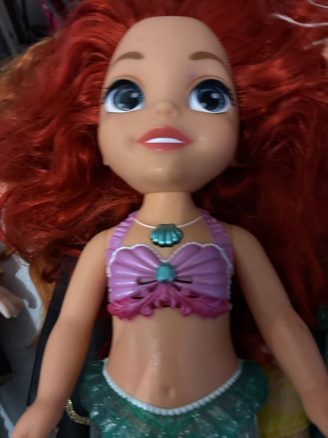 Disney Princess Ariel Shimmering Lights Mermaid Doll 3