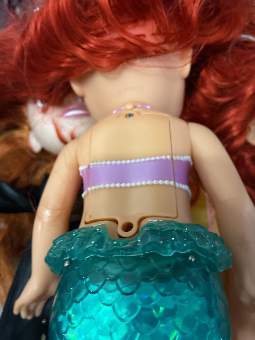 Disney Princess Ariel Shimmering Lights Mermaid Doll 4