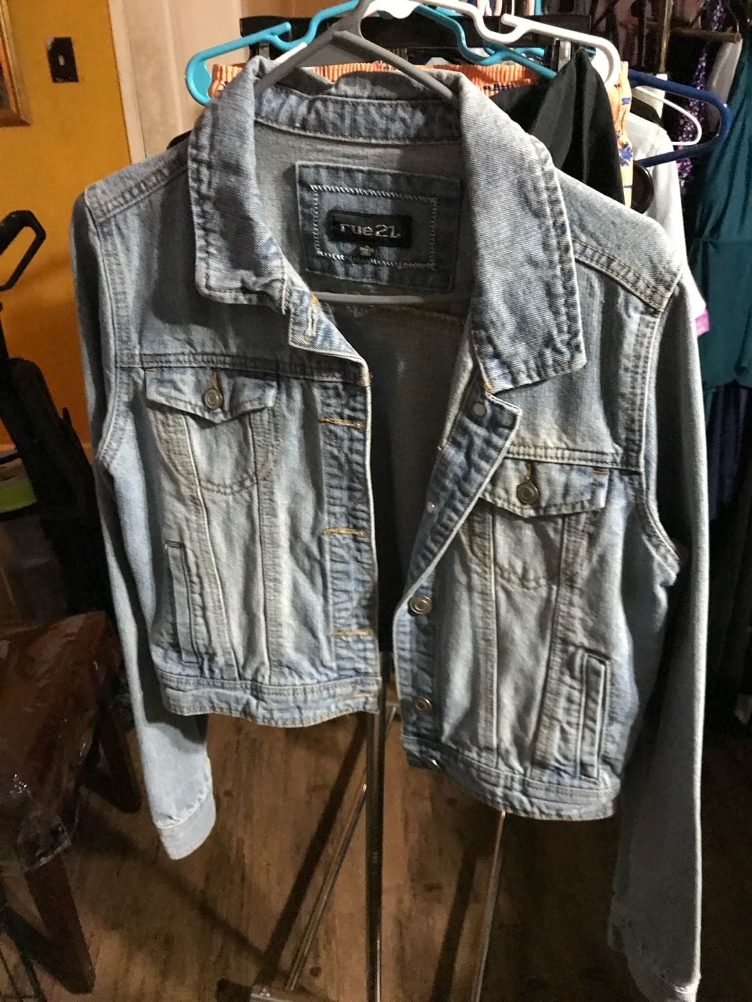 rue21 Light Wash Denim Jean Jacket 2