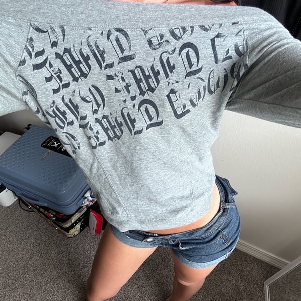 Grey Off-The-Shoulder Long Sleeve Graphic Top