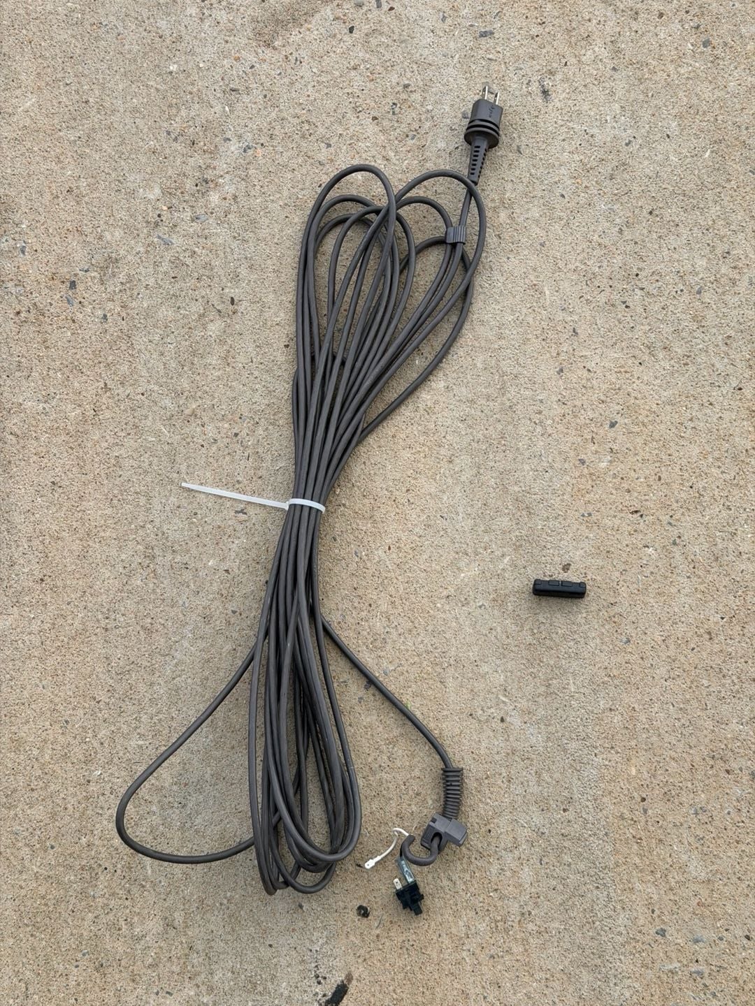OEM DC33 Upright Vacuum Power Cord with Switch and Cable Clamp 1