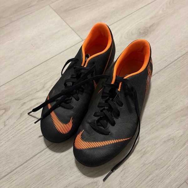 Nike Mercurial Vapor 12 Academy MG Soccer Cleats Black Orange Size 6Y