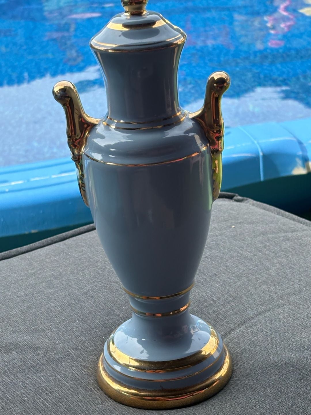 Vintage Porcelain Courting Couple Urn Vase with Gold Trim 3
