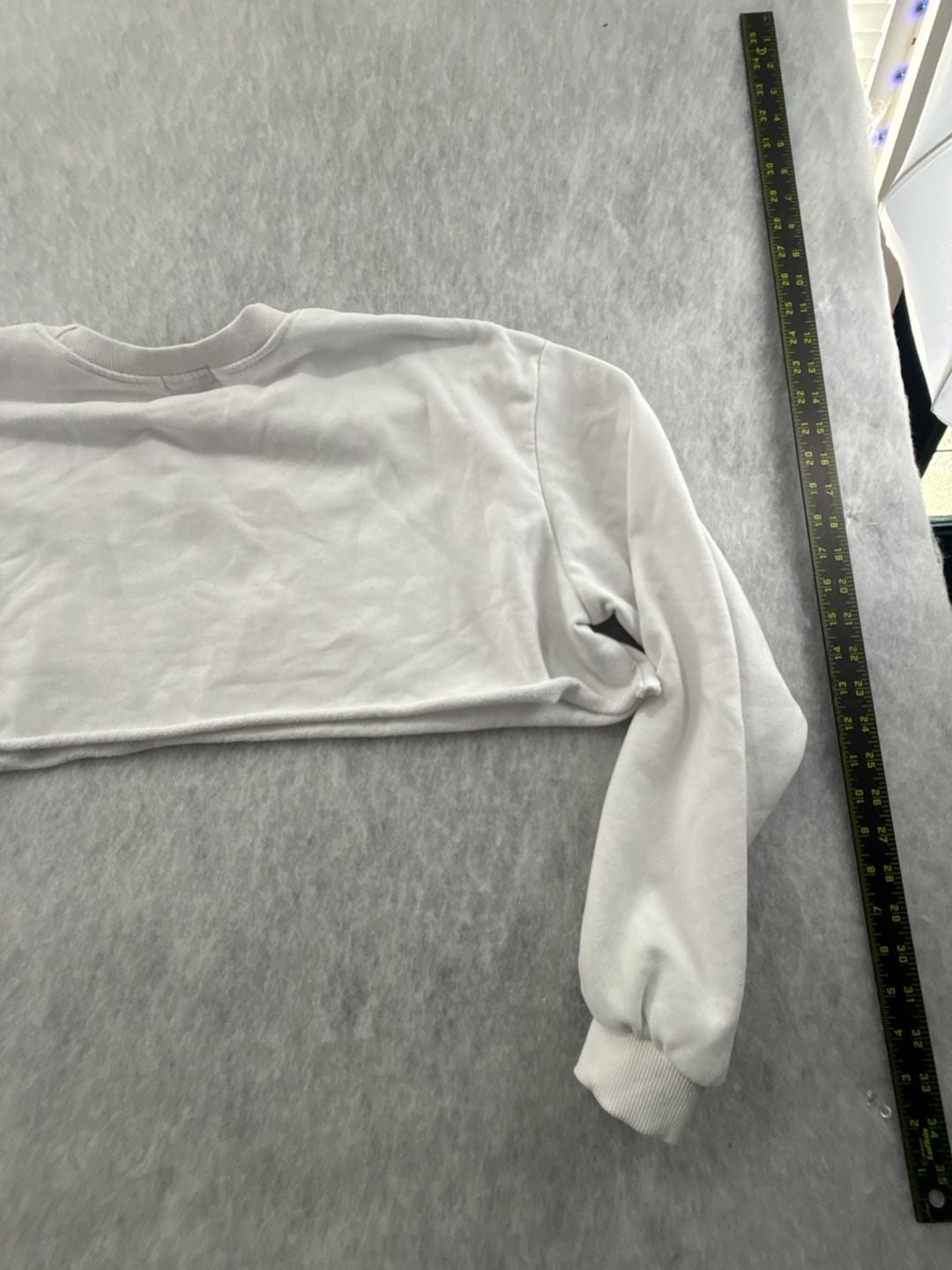 Edikted 90210 Los Angeles Cropped Sweatshirt White Size S 10