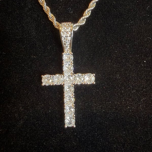 Iced Out VVS1 CZ Cross Pendant Necklace 24 Inch Rope Chain