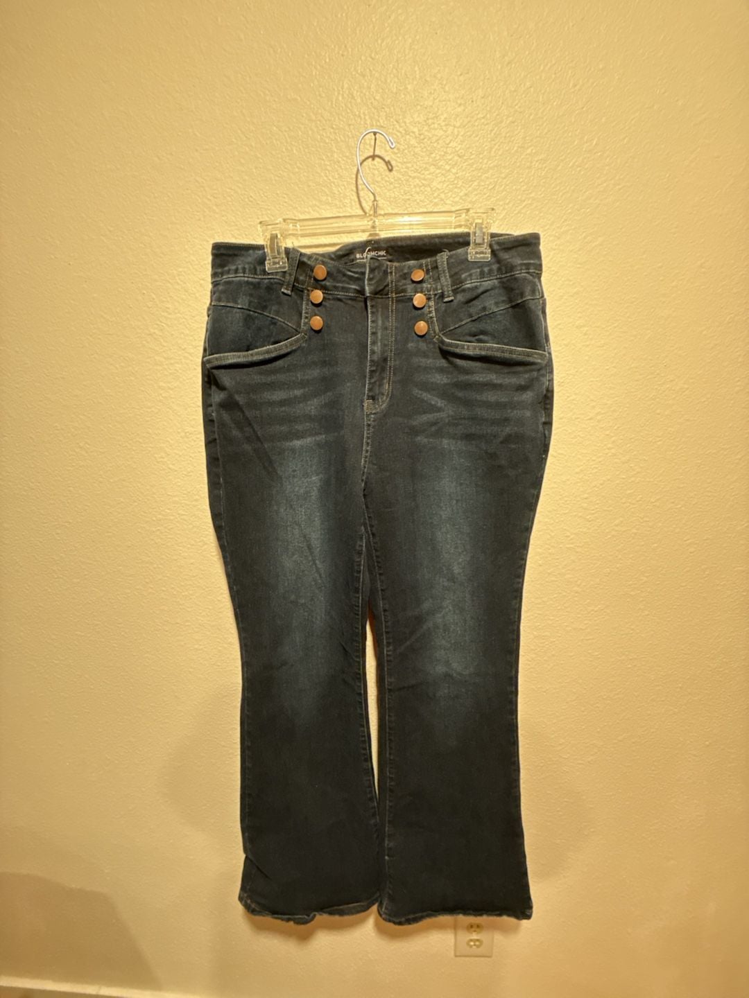 BloomChic Denim High-Waisted Button-Front Jeans Size 16 2