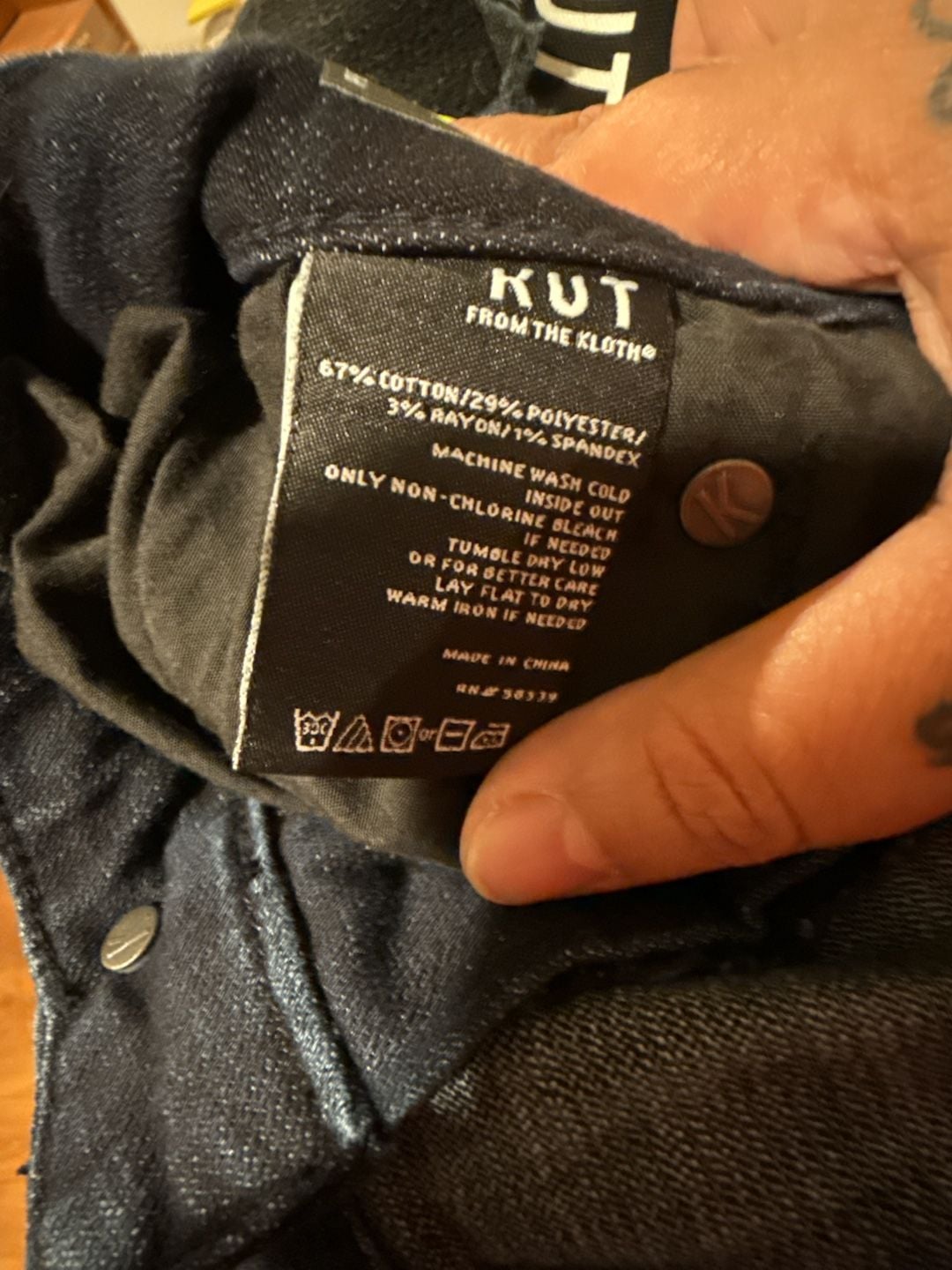 KUT from the Kloth Petite Catherine Boyfriend Jeans Size 10P 7