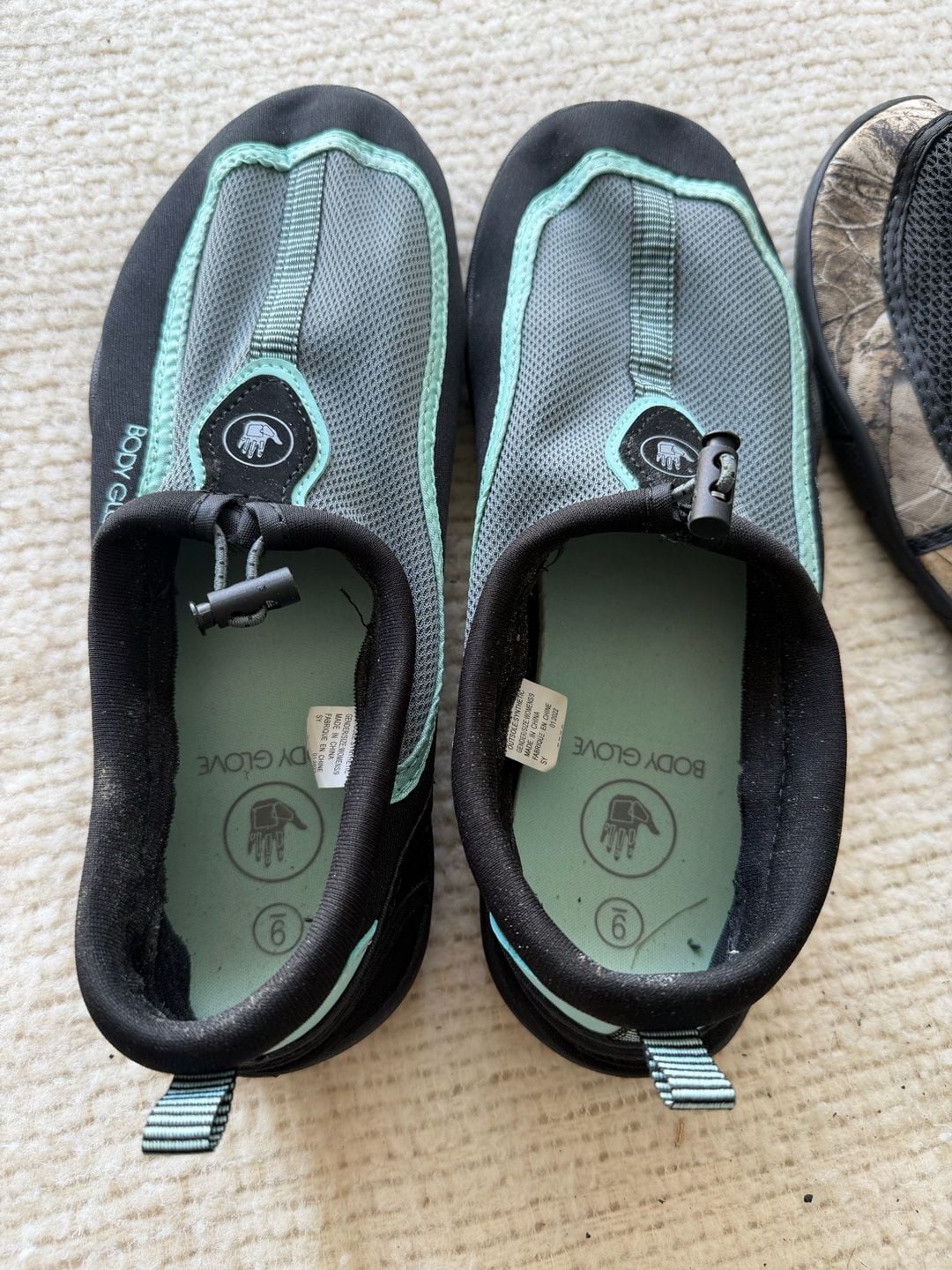 Lot of 2 Pairs Water Shoes 3