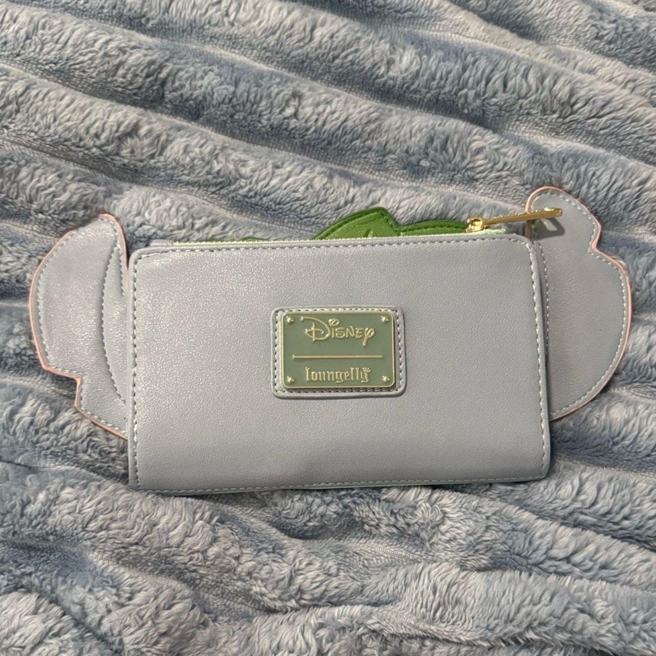 Disney Loungefly Lilo & Stitch Luau Stitch Zip Around Wallet 2