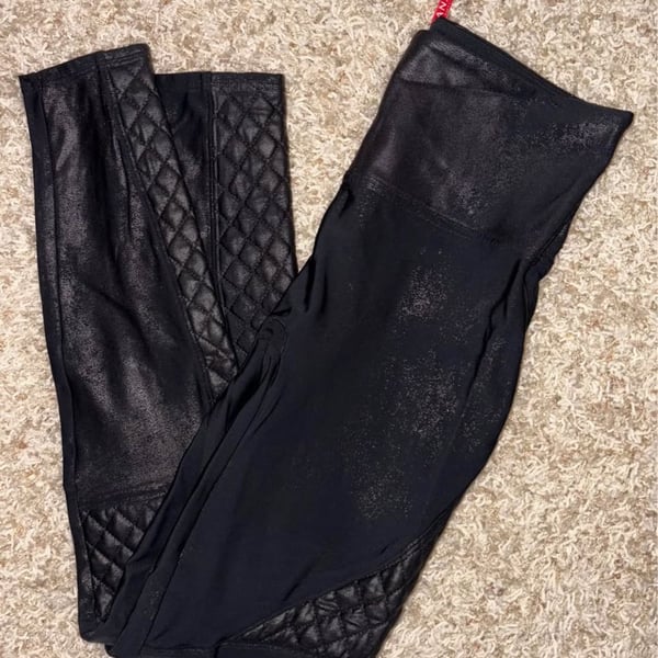 Spanx Quilted Faux Leather Leggings Black Size M