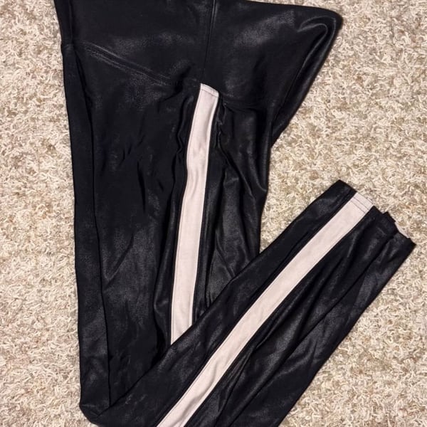 Spanx Faux Leather Side Stripe Leggings Size Large