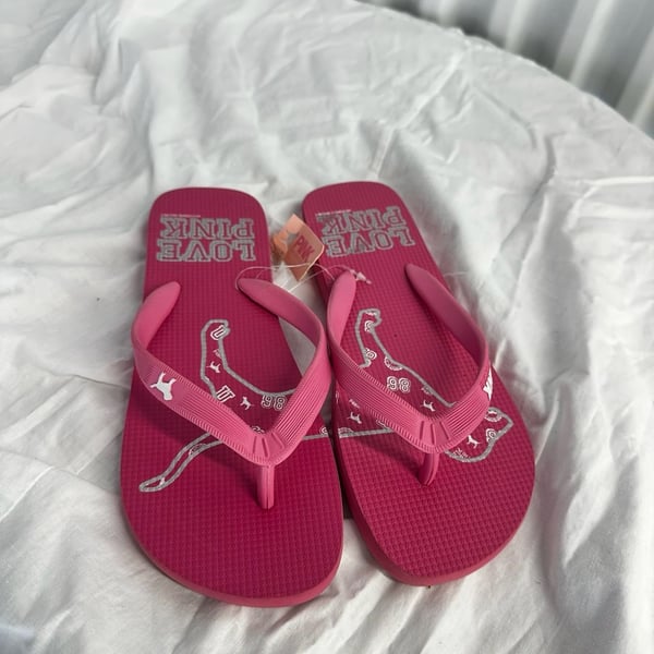 Y2K Victoria's Secret PINK Love Pink Flip Flops Sandals Size M