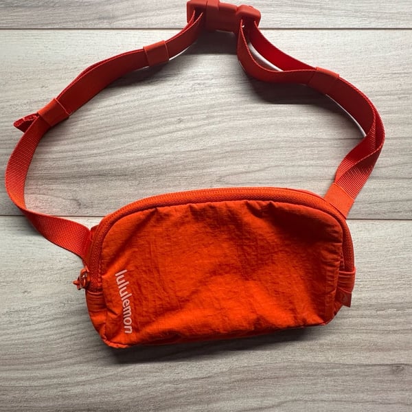 Lululemon Everywhere Belt Bag O/S