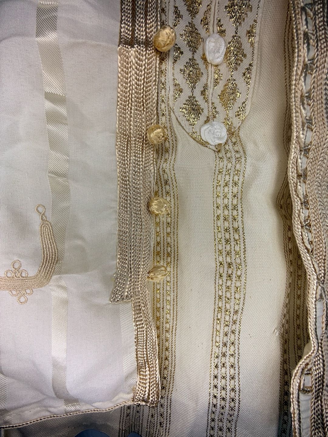 Traditional Tunisian Rajaa 3-Piece Set with Vest, Tunic, and Pants 8