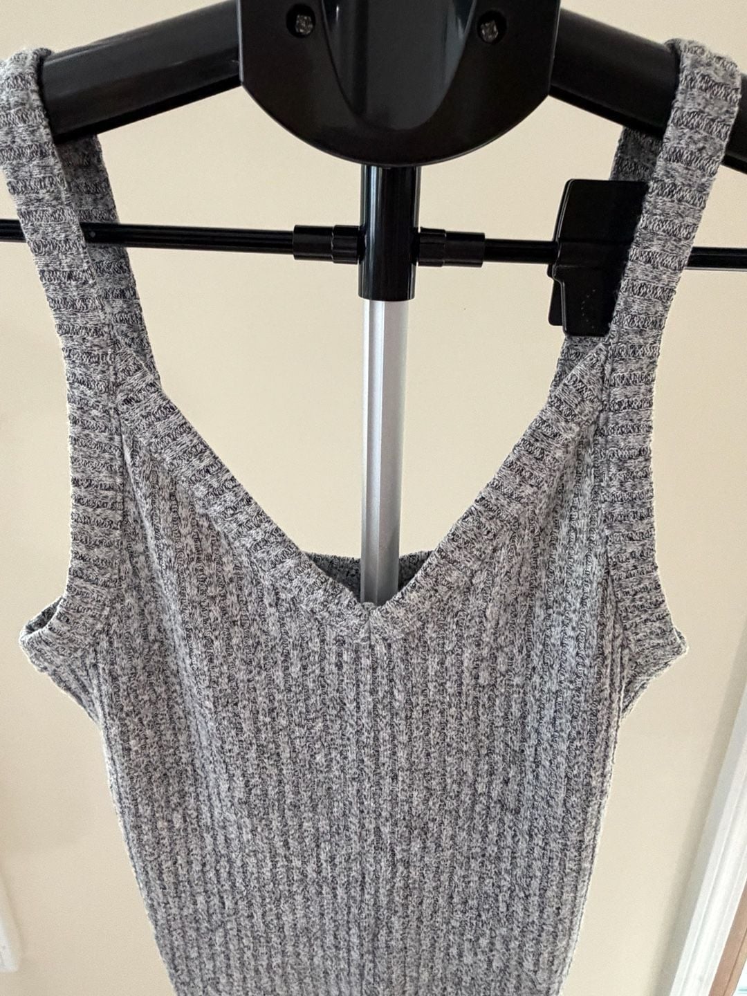 American Eagle Soft & Sexy Ribbed V-Neck Tank Top 3