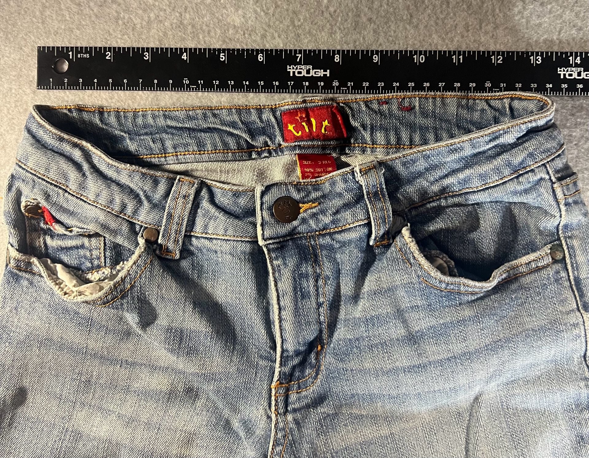 Vintage Y2K TILT wide bottom jeans size 3 6
