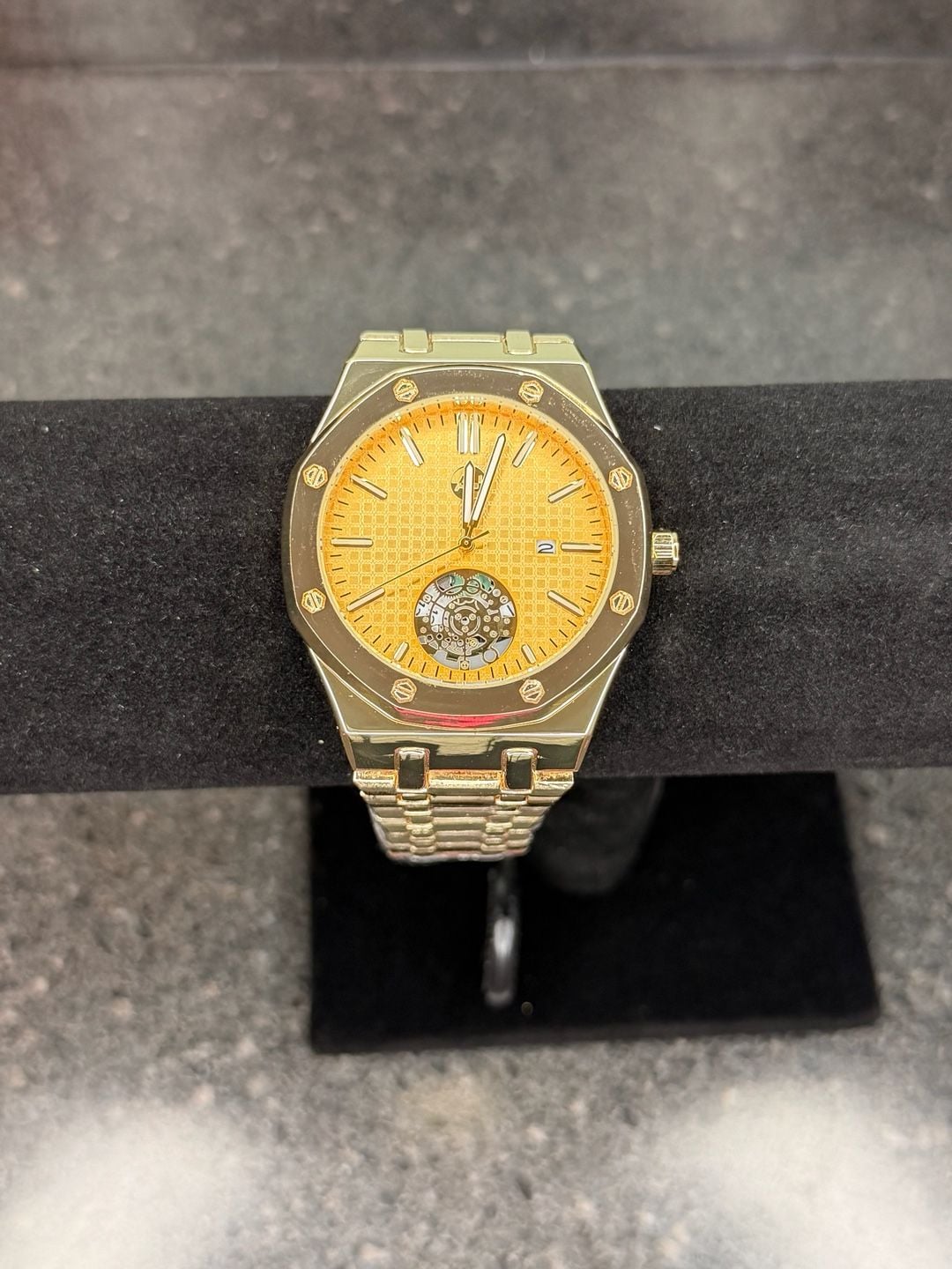 American Jewel Gold Octagon Open Heart Automatic Watch 2