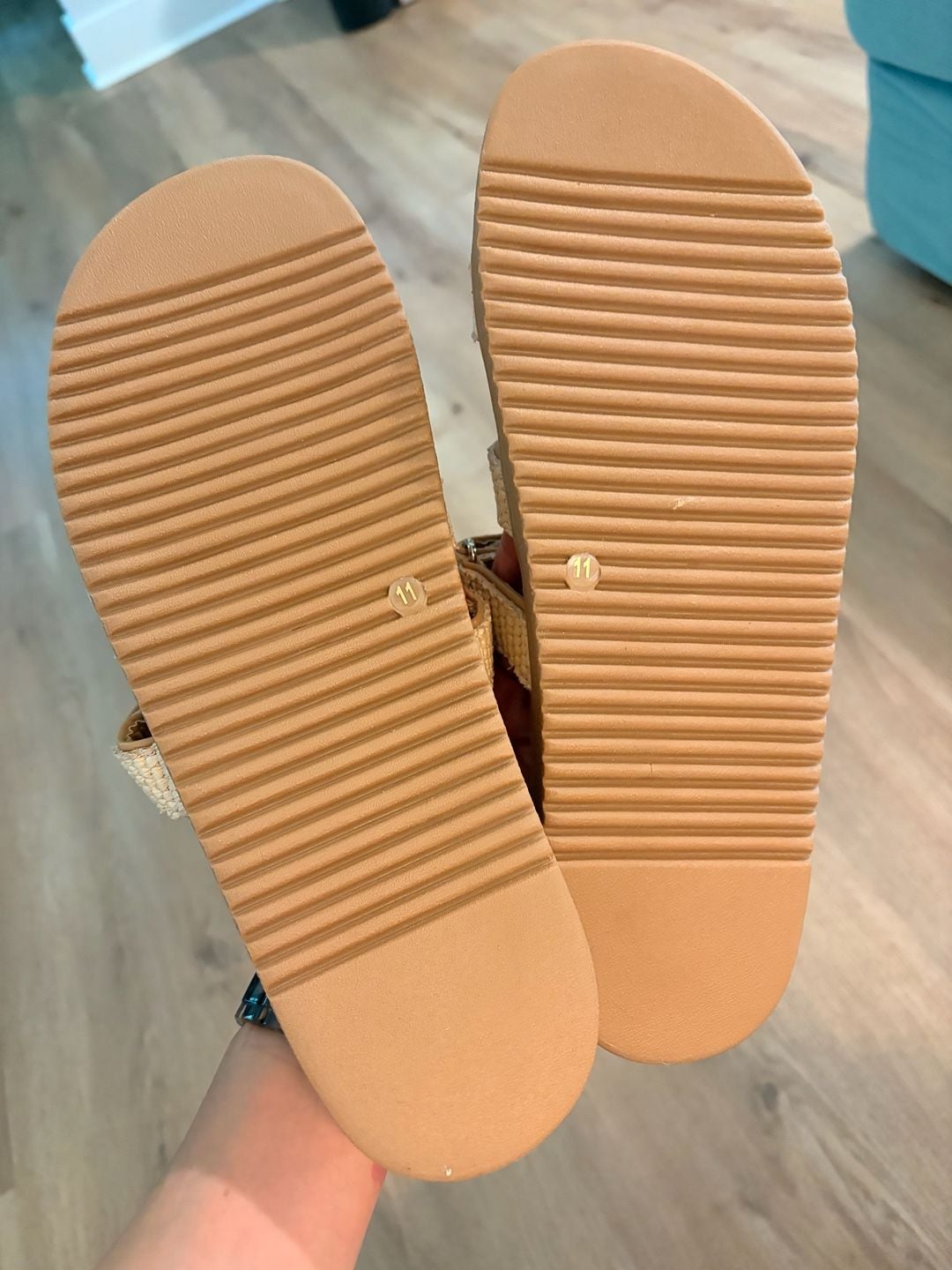 Product thumbnail 6