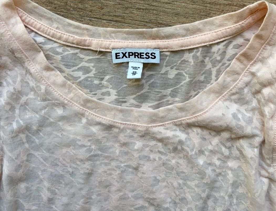 Express Pink Lace Pattern Sheer Long Sleeve Top
Small hole in picture 4 3