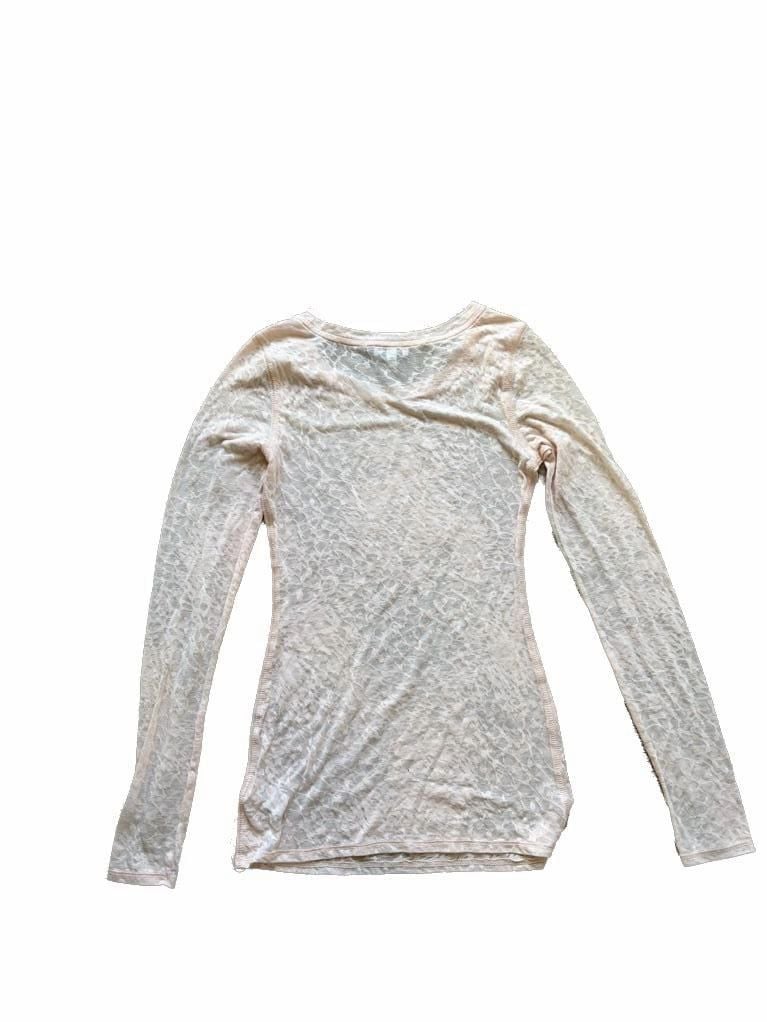 Express Pink Lace Pattern Sheer Long Sleeve Top
Small hole in picture 4 4