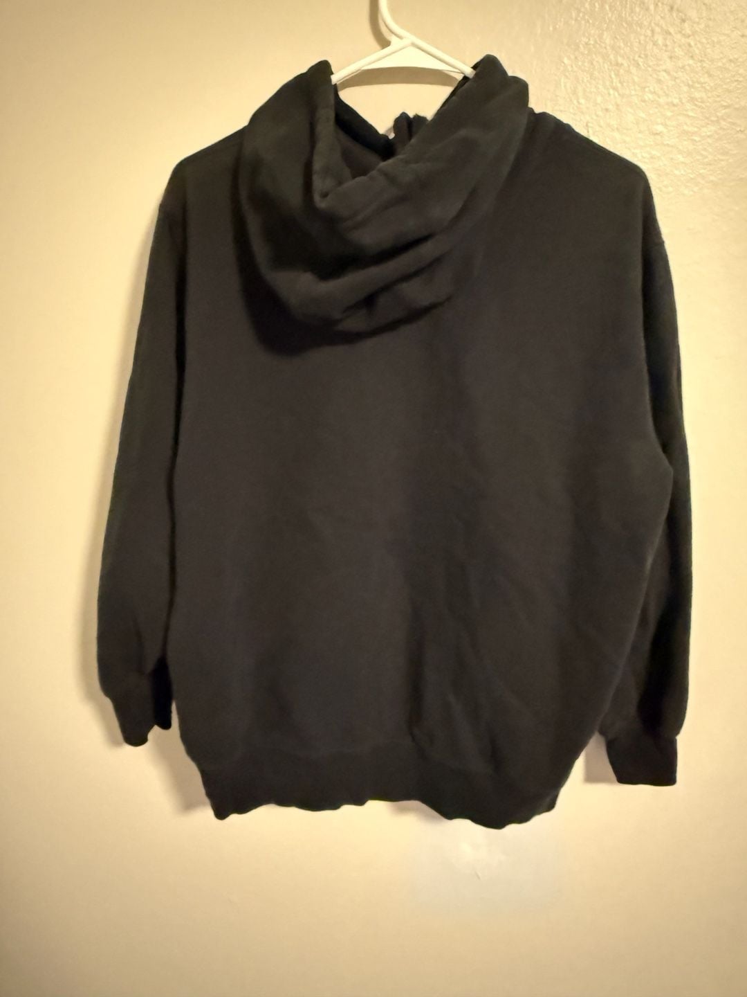 Ariat Women's ReAL Mexican Flag Logo Pullover Hoodie Black XL 4
