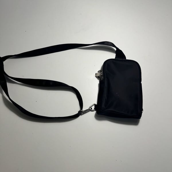 INICAT Black Nylon Phone Crossbody Bag Mini Travel Wallet Adjustable Strap