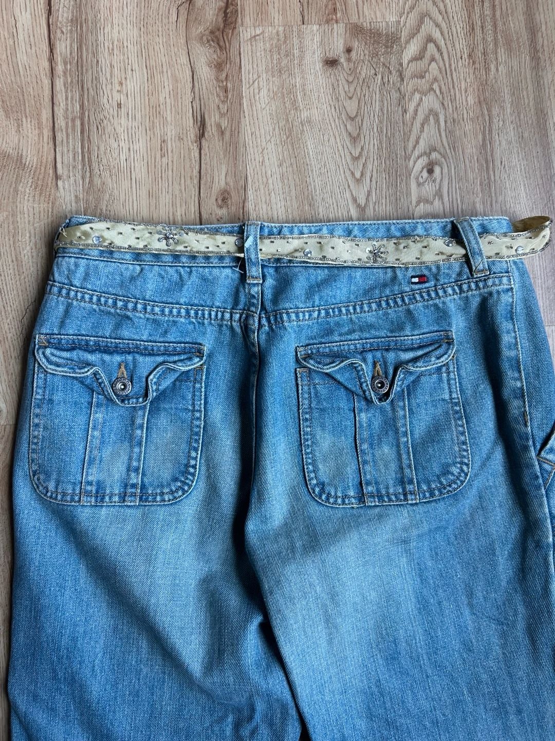 Tommy Hilfiger Vintage Y2K Flare Jeans with Ribbon Belt and Cargo Pockets size 6 8
