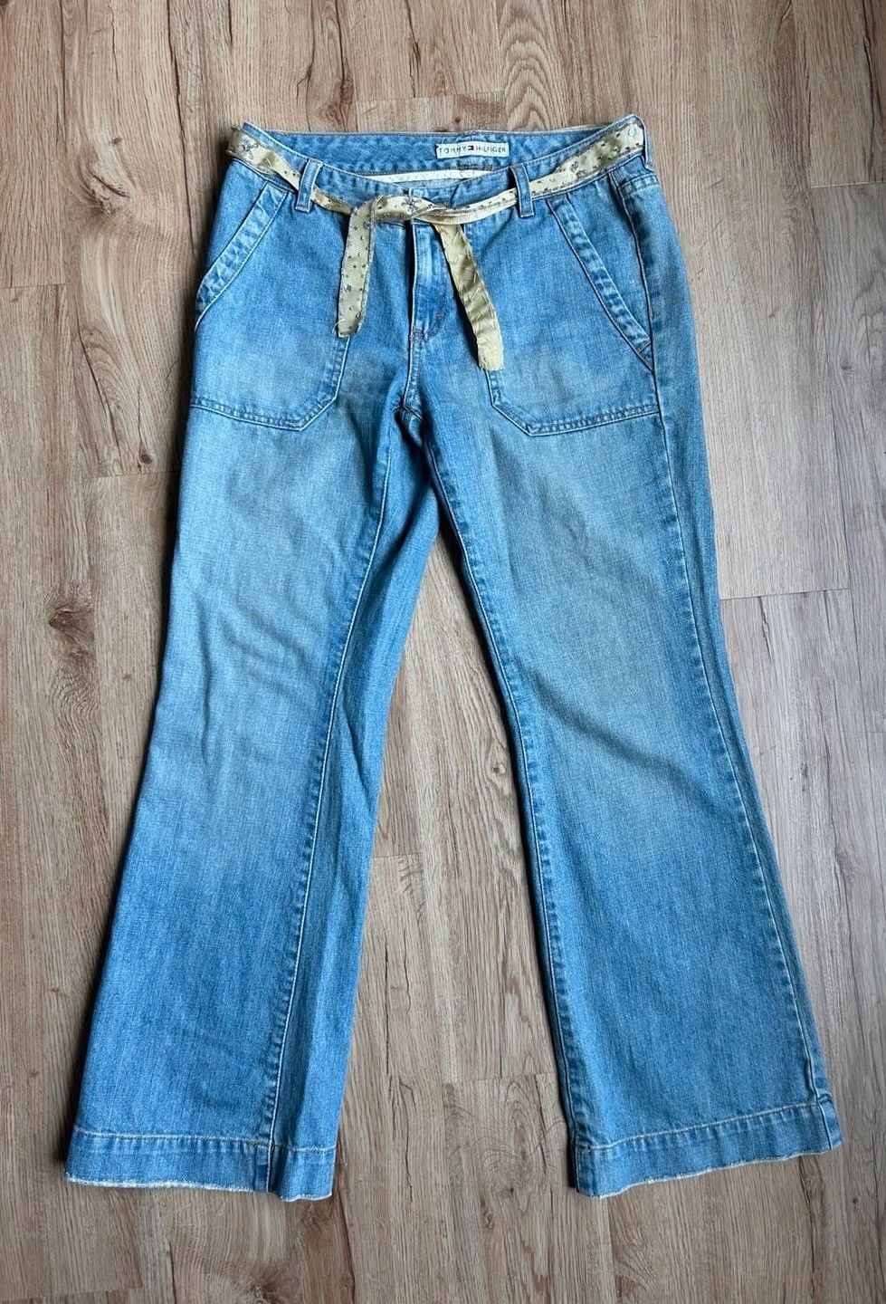 Tommy Hilfiger Vintage Y2K Flare Jeans with Ribbon Belt and Cargo Pockets size 6 4