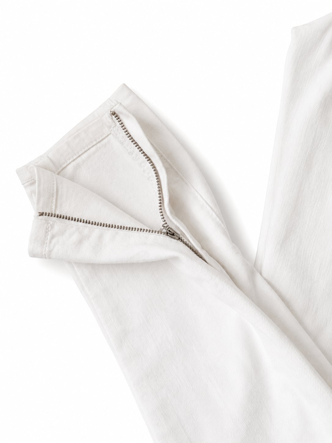 The Limited Denim 917 Skinny Leg White Jeans with Ankle Zippers 4