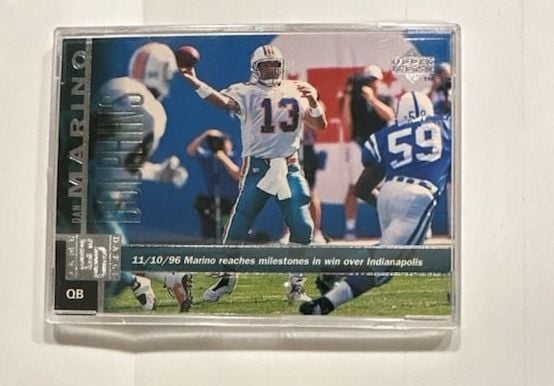 1997 Upper Deck Game Dated Dan Marino Miami Dolphins Card #141 2