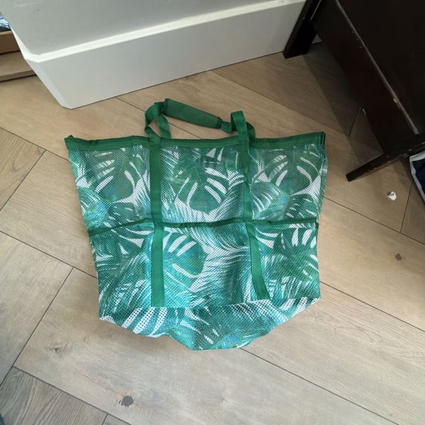 Time and Tru Oversized Mesh Beach Tote Bag Palm Leaf Print Green
