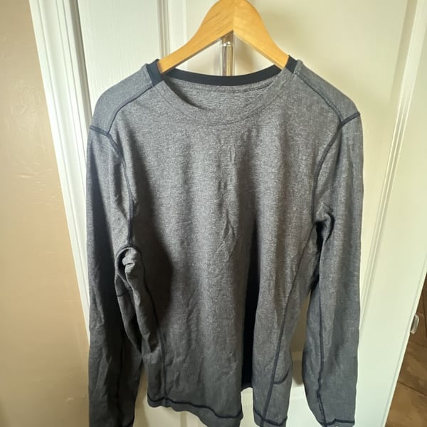 Lululemon Men's Core Crew Long Sleeve Shirt Heathered Black