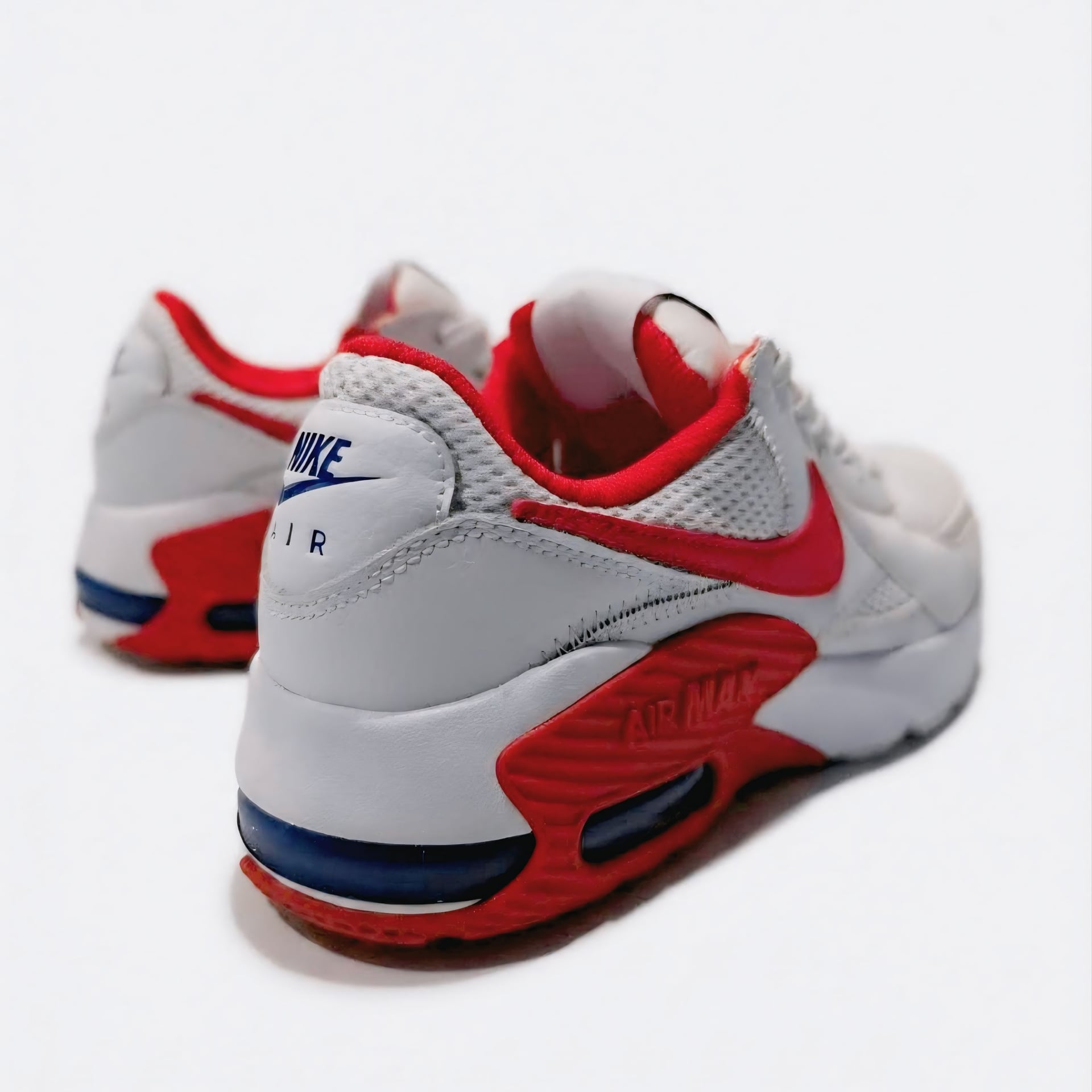 Nike Air Max Excee White University Red Sneaker Size 6 7